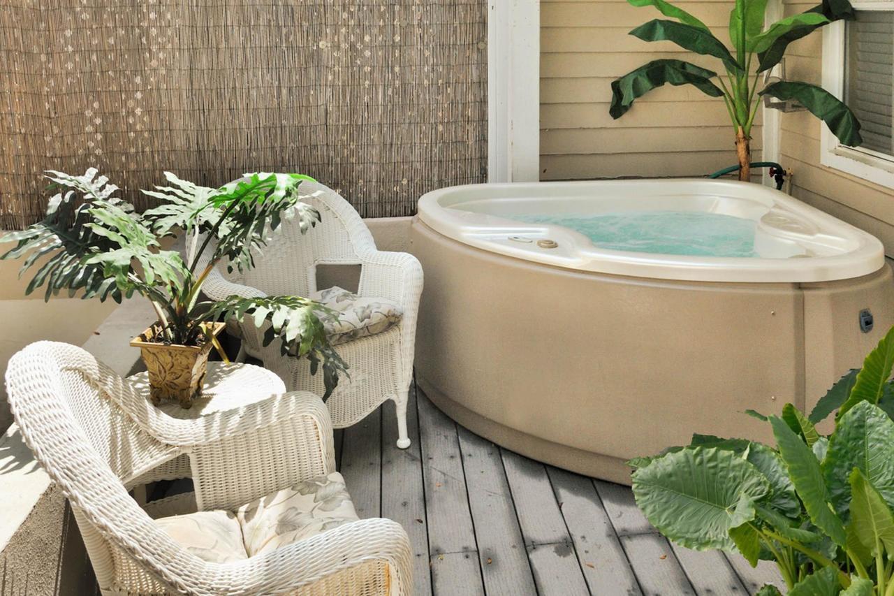 Casa Caribe @ Duval Square Hotel คีย์เวสต์ ภายนอก รูปภาพ
